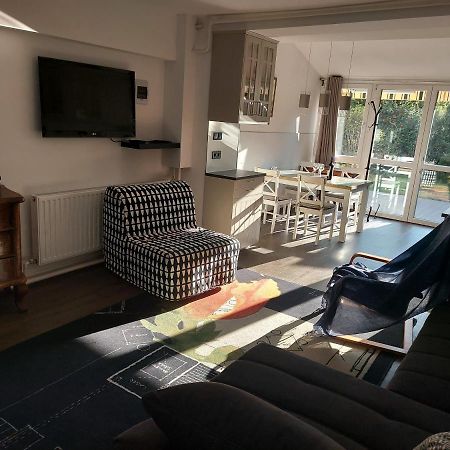 Ferienwohnung 2+2Szemelyes Apartman Kerttel Székesfehérvár Exterior foto