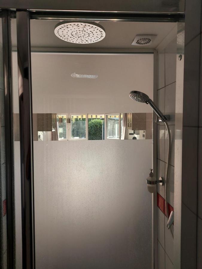 Ferienwohnung 2+2Szemelyes Apartman Kerttel Székesfehérvár Exterior foto